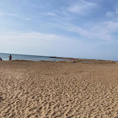 Apartamento A 200 Metros De La Playa Apartman *