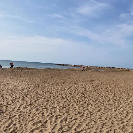 Apartamento A 200 Metros De La Playa Appartement *